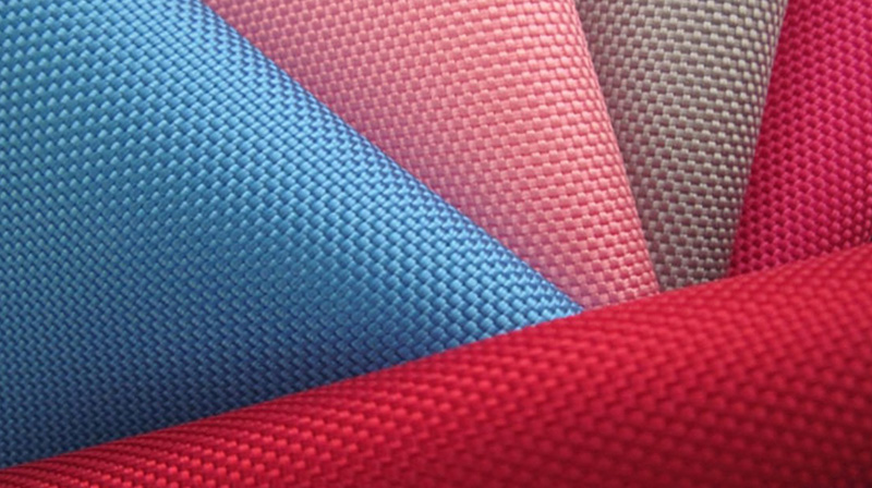 PVC coated အထည်၏အားသာချက်များနှင့်အားနည်းချက်များဘာတွေလဲ။